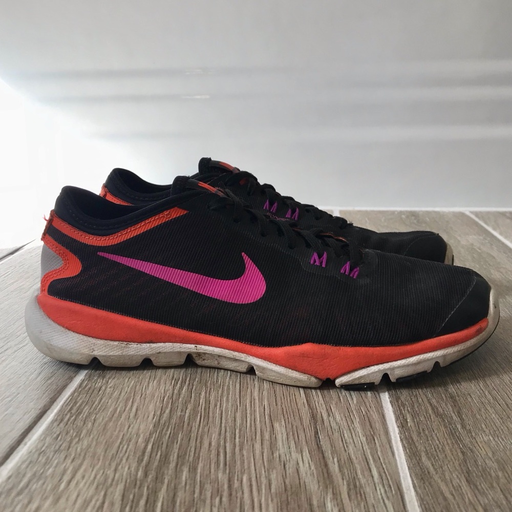 WOMENS NIKE RUNNING SNEAKERS shoes Size 6